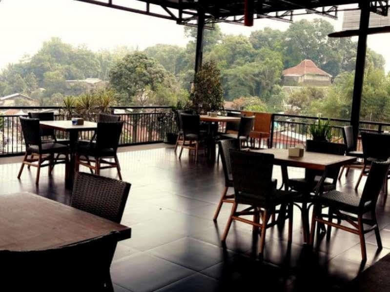 Hotel Kyriad Bukit Gumati Bogor Exterior foto